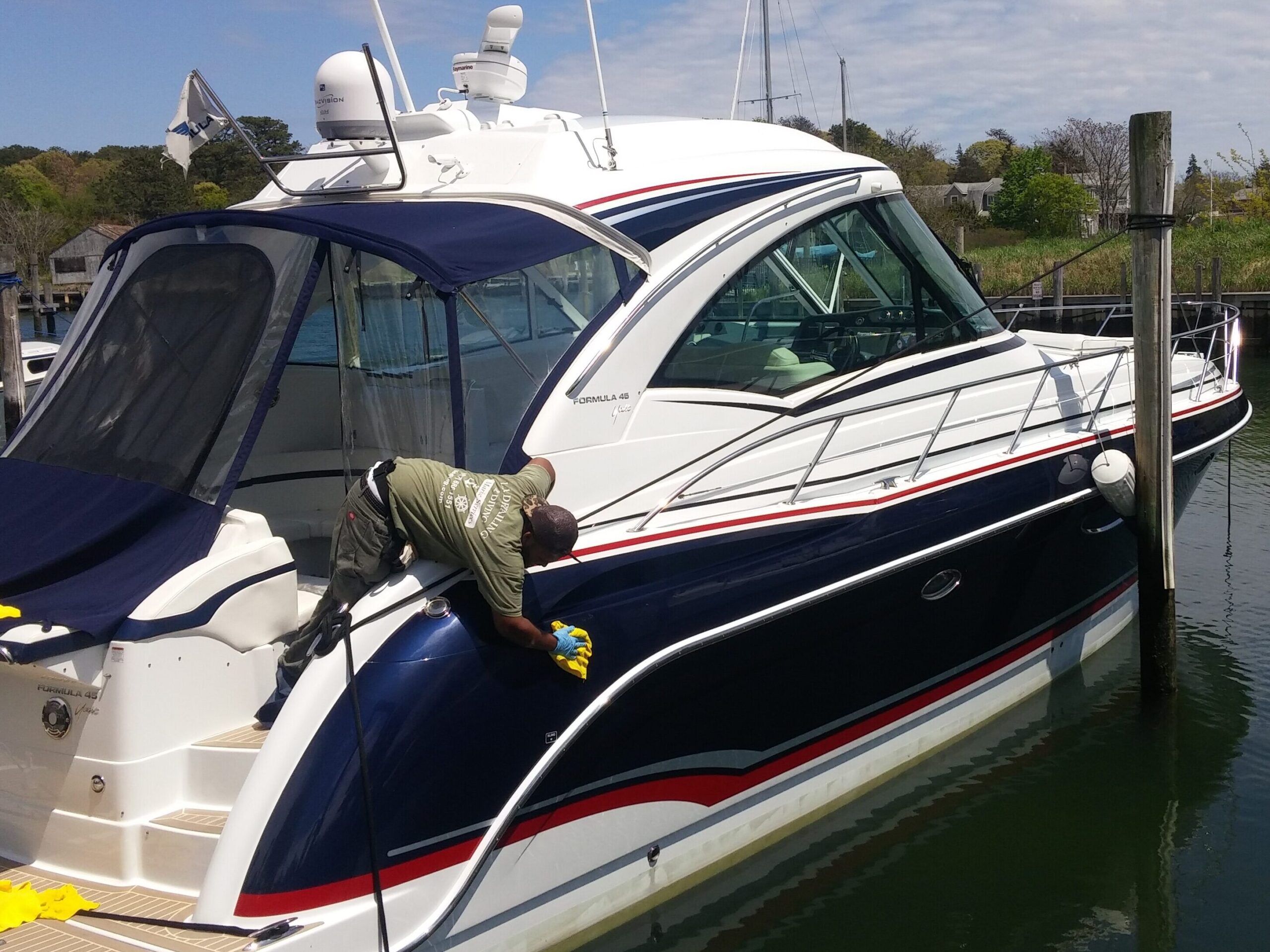 LIDD Detailing Side Of Boat
